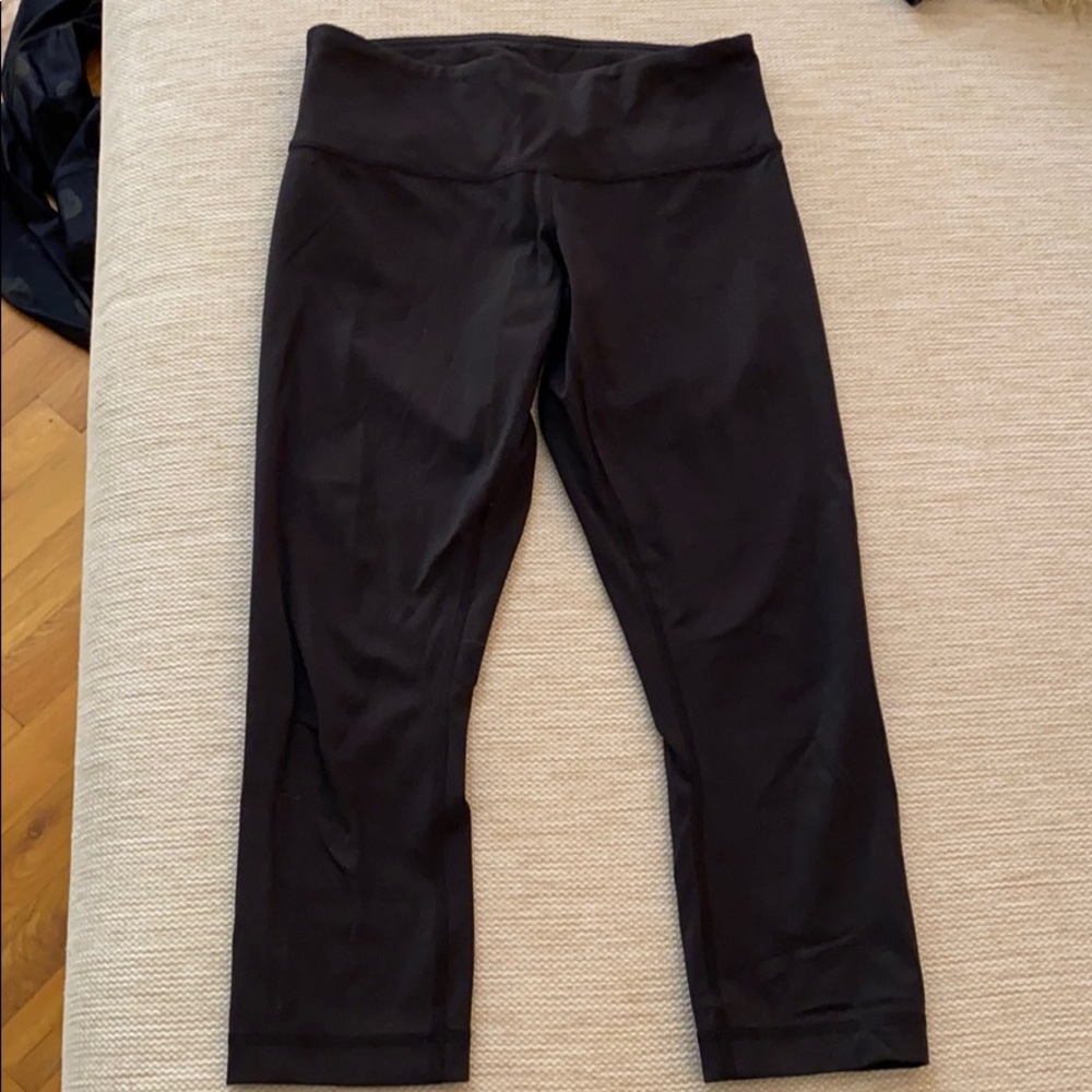 Lululemon crop black solid leggings